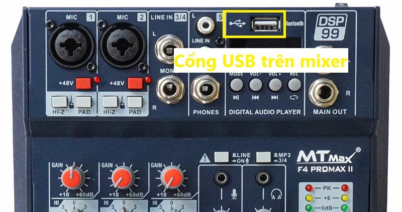 Cổng USB trên máy tính thường có kí hiệu rất rõ ràng và biểu tưởng ba chấm kết nối dễ nhận